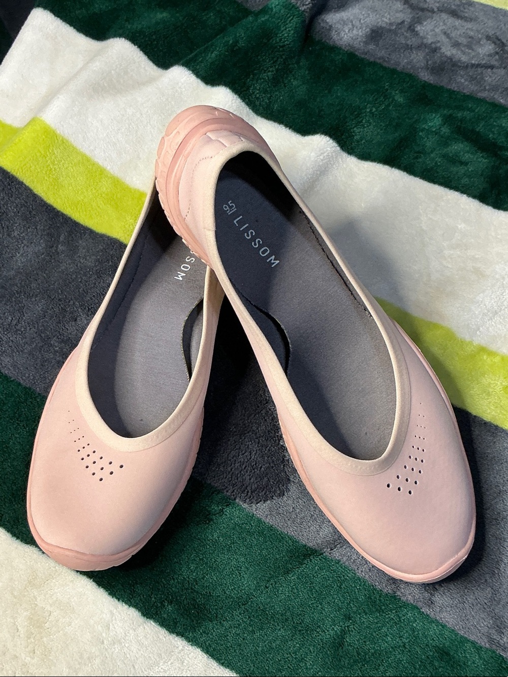 Women's Soft Pink Slip-On Ballet Flats